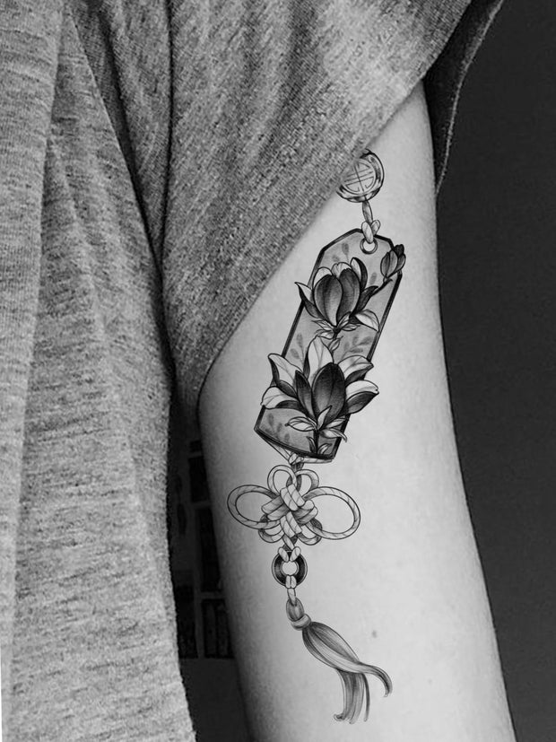 Magnolia Charm